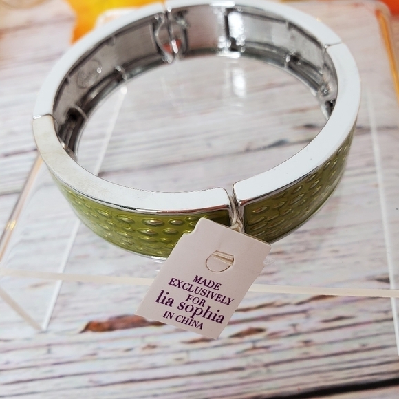 NEW LIA SOPHIA LIME GREEN‎ CUFF BRACELET - Picture 5 of 9